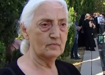 “ახლა ისეთი გაბრაზებული ვარ, საიდან დავიწყო, არ ვიცი” – აგვისტოს ომის გმირის, ალექსანდრე თანდაშვილის დედა განცახდებას ავრცელებს