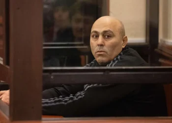 “კაცმა, რომელმაც მაწამა, მუშტები თავში მირტყა და ტვინის შერყევა დამმართა, იმაზე მეუბნებით დაზარალებულია და ამის მერე უნდა თქვათ, რომ არსებობს სიტყვა სამართლიანობა? – ანატოლი გიგაური