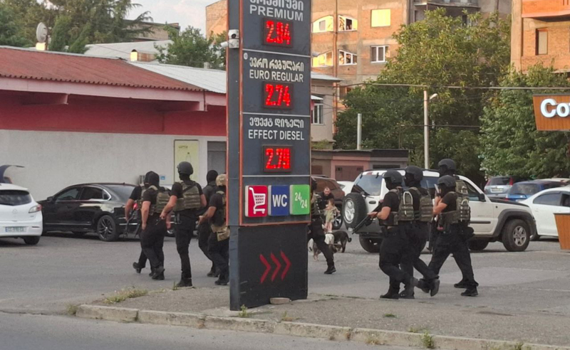 გორის ცენტრში სპეცრაზმია მობილიზებული – ბოლო ცნობები სისხლიანი დაპირისპირების ეპიცენტრიდან