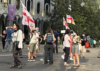პროტესტის 254-ე დღე- რუსთაველის გამზირი გადაიკეტა