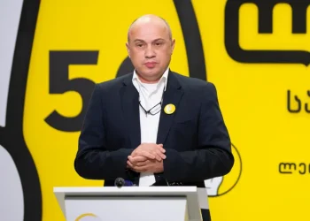 “ბოდიში გვაქვს მოსახდელიო, ვალოდია პუტინს უნდა მოვუხადო ბოდიში?” – “ლელო-ძლიერი საქართველოს“ წევრმა, ვატო სურგულაძე