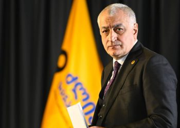 “არჩევნებისთვის ბოიკოტის გამოცხადება ნიშნავს, რომ პირდაპირ კალაძეს აძლევ ხმას” – მამუკა ხაზარაძე