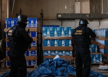 “ამოვიღეთ სარეალიზაციოდ გამზადებული 75 137 ბოთლი უაქციზო ალკოჰოლური სასმელი” – საგამოძიებოს ცნობით, დაკავებულია 7 პირი