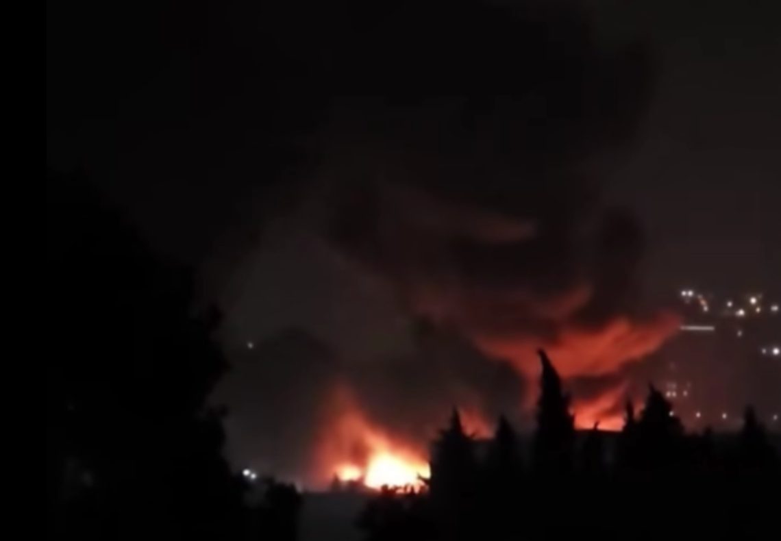 თბილისში, ფეიქრების ქუჩაზე, გვიან ღამით ხანძარი გაჩნდა