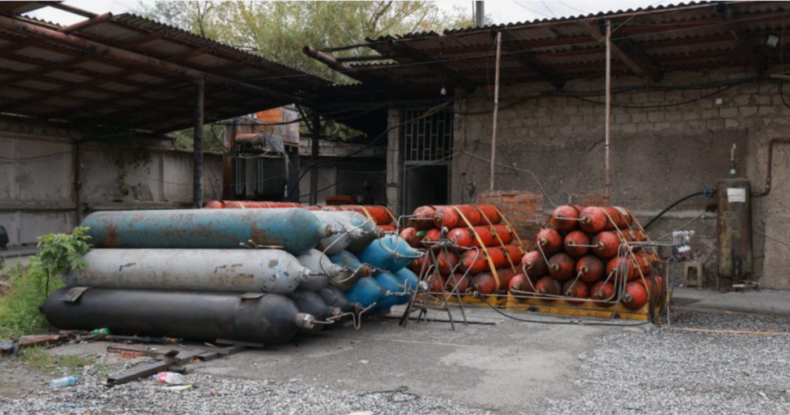 ფინანსთა სამინისტროს საგამოძიებო სამსახურის თანამშრომლებმა 4 347 000 ლარის ღირებულების ბუნებრივი აირის ქურდობის ფაქტზე ერთი პირი დააკავეს