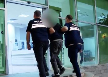 ჯანმრთელობის განზრახ მძიმე დაზიანებისა და დანაშაულის შეუტყობინებლობისთვის დაკავებულია 2 პირი