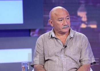 “დიახ, მე ვარ „ქართული ოცნების“ წარმომადგენელი. რამე იმით კი არ ვარ… კანონში წერია” – ვასილ მაღლაფერიძე