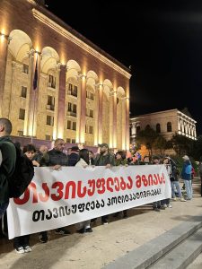 რუსთაველზე ამ დროისთვის  მოძრაობა აღდგენილია - კადრები ადგილიდან