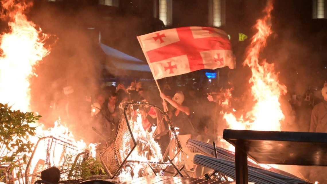 სასამართლომ 4 ოქტომბრის მოვლენებზე დაკავებულ კიდევ 5 პირს პატიმრობა შეუფარდა