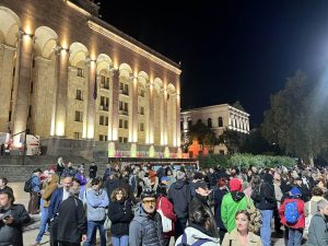 რუსთაველზე ამ დროისთვის მოძრაობა აღდგენილია - კადრები ადგილიდან