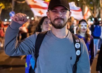 აქტივისტი ლადო ჯახუა დროებითი მოთავსების იზოლატორიდან წერილს აგზავნის