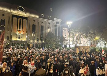 ორბელიანის სასახლის მიმდებარე ტერიტორიიდან დარბეული აქციის მონაწილეები რუსთაველზე დაბრუნდნენ