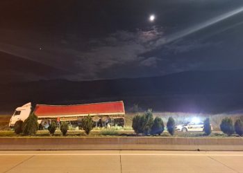 შავშვებთან, ტრაილერი გზის სავალი ნაწილიდან გადავარდა – რა ხდება ადგილზე