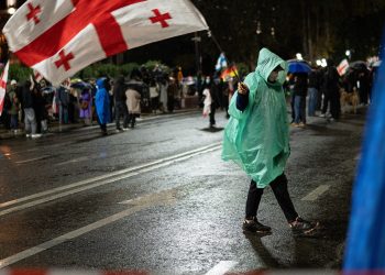 შსს-ს ცნობით, ბოლო 2 დღეში ნიღბის ტარებისა და გზის გადაკეტვისთვის 14 ადამიანი დააკავეს