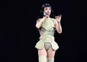 “ჩვენ ვდგავართ საქართველოს გვერდით! ჩვენ გვჯერა დემოკრატიის!” – კეტი პერი