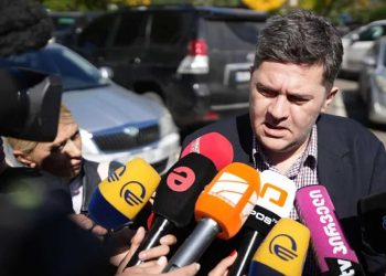 “ძალიან მრცხვენია, რომ არაფერში არ ვიყავი ჩართული” – რა კომენტარს აკეთებს ბაჩო ახალია 4 ოქტომბერთან დაკავშირებით