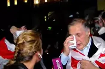 “ამ ყველაფერზე მე ვიღებ პასუხისმგებლობას” – პრეზიდენტის სასახლესთან დაშავებულთა შორისაა პაატა ბურჭულაძე