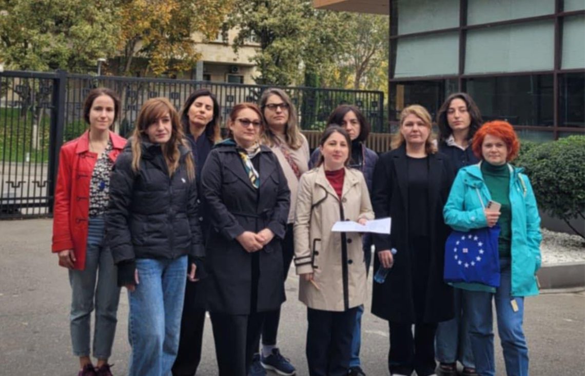 “მოვითხოვთ ნინო დათაშვილის აღკეთის შეცვლას” – მოძრაობა „300 ქალი“ პროკურატურას მიმართავს