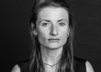 4 ოქტომბრის აქციის საქმეზე დაკავებულ ია დარახველიძეს მოსამართლემ 10 000 ლარიანი გირაო შუფარდა