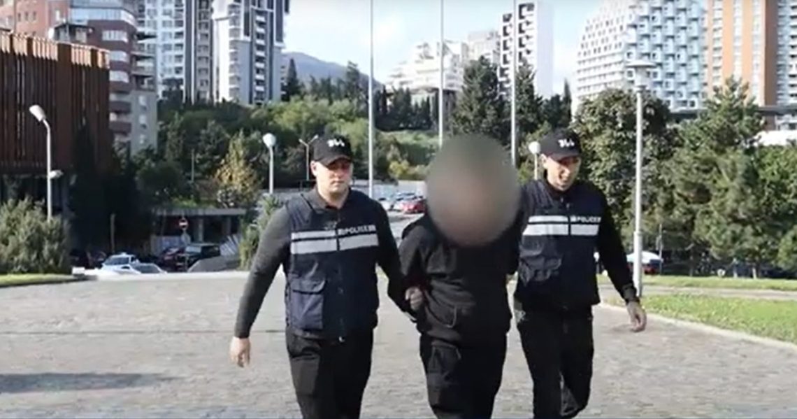 ცივი იარაღით სხეულის სხვადასხვა არეში დაზიანებები მიაყენა – შსს-მ 1 პირი დააკავა