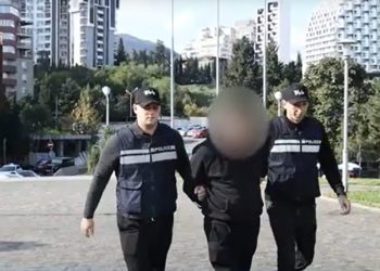 ცივი იარაღით სხეულის სხვადასხვა არეში დაზიანებები მიაყენა – შსს-მ 1 პირი დააკავა