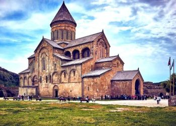 საქართველოს მართლმადიდებელი ეკლესია დღეს სვეტიცხოვლობას აღნიშნავს