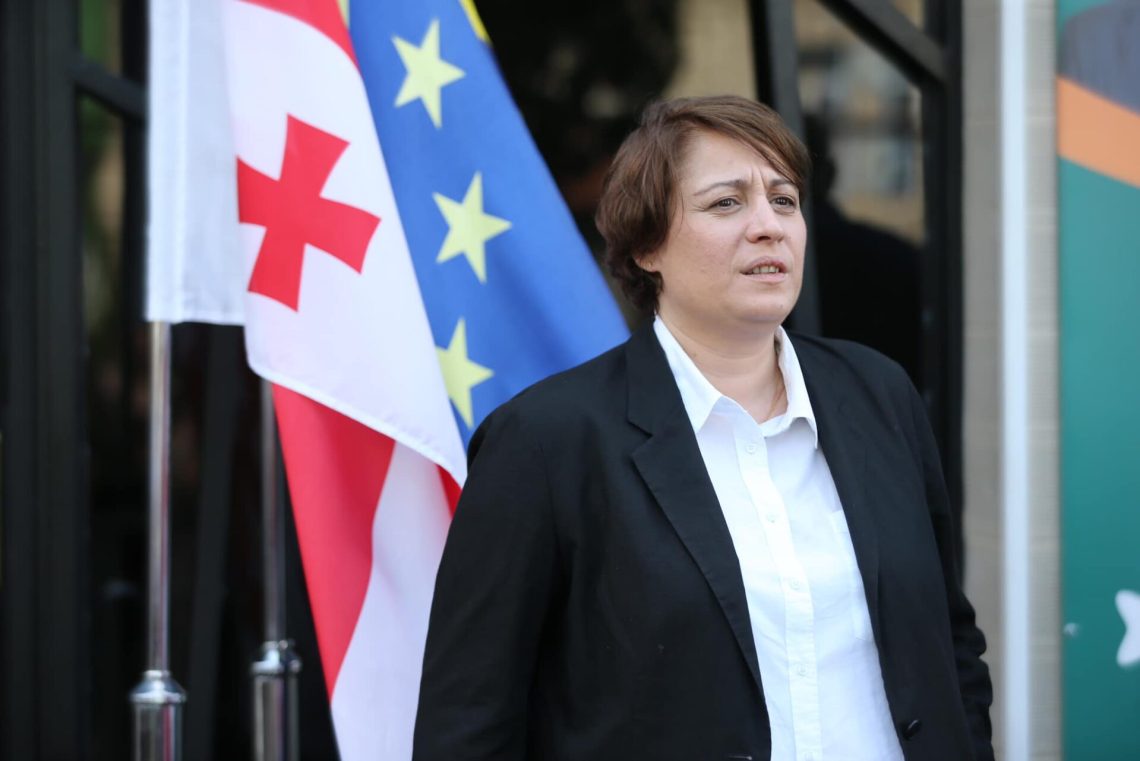 ელენე ხოშტარია ციხიდან წერილს აქვეყნებს