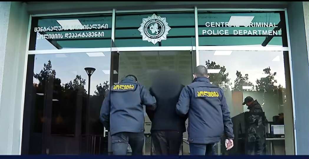 პოლიციამ განსაკუთრებით დიდი ოდენობით ნარკოტიკული საშუალება ამოიღო