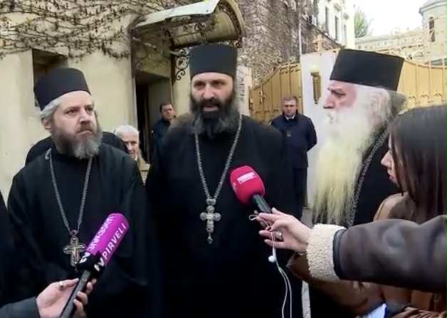 “საპატრიარქოდან ფაქტობრივად გამომაგდეს, ბოლომდე არ მასაუბრეს” – არქიმანდრიტი ილია თოლორაია