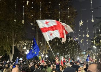 რუსთაველის გამზირი გადაკეტილია – რა ხდება ადგილზე – “მეტრონომის” ფოტოკოლაჟი