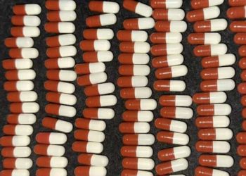 აჭარის პოლიციამ განსაკუთრებით დიდი ოდენობით ფსიქოტროპული ნივთიერებები ამოიღო – დაკავებულია უცხო ქვეყნის 2 მოქალაქე