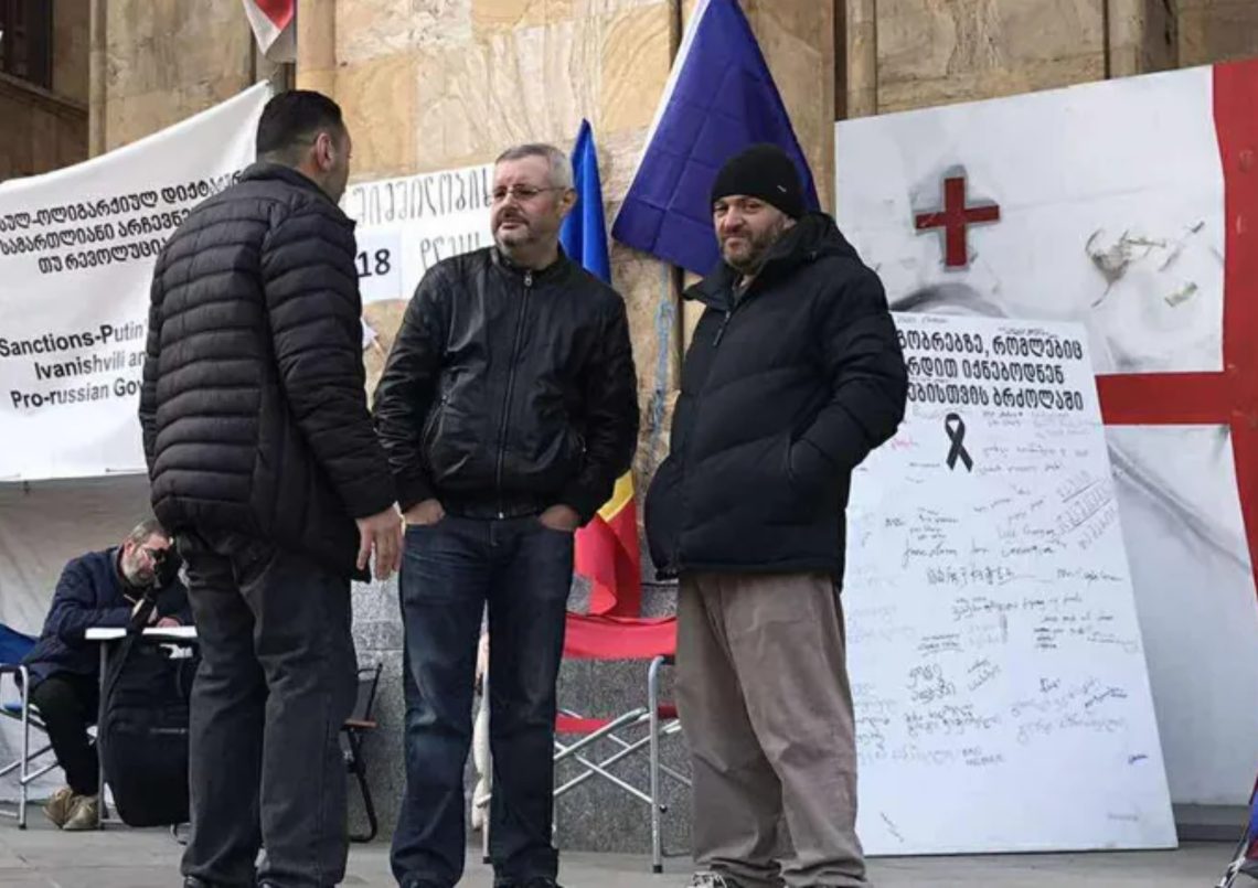 “შიმშილობას აგრძელებს 8 ადამიანი” – გედევან ფოფხაძე მოშიმშილეებზე  და მათ ჯანმრთელობაზე საუბროს