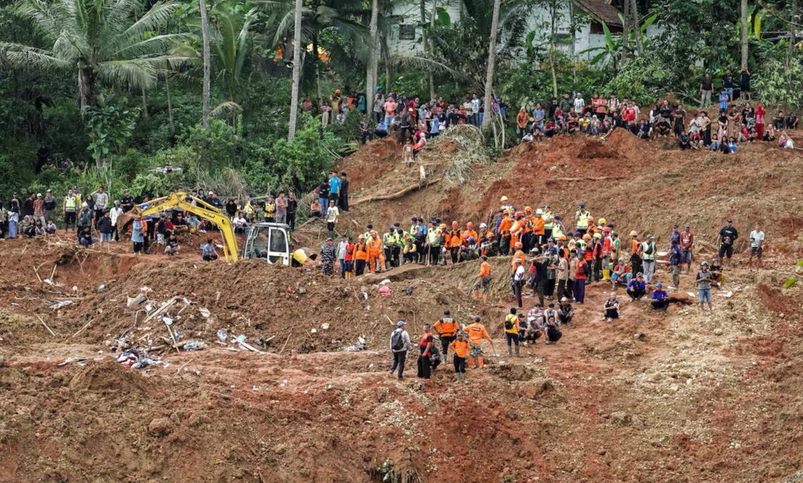 ინდონეზიაში მეწყერს, სულ მცირე, 18 ადამიანი ემსხვერპლა, ათობით კი, დაკარგულად ითვლება