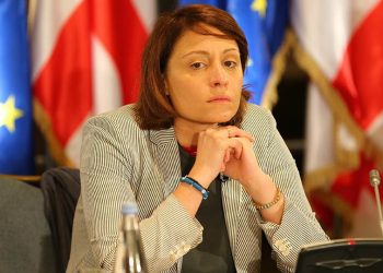 ელენე ხოშტარია ციხიდან წერილს ავრცელებს