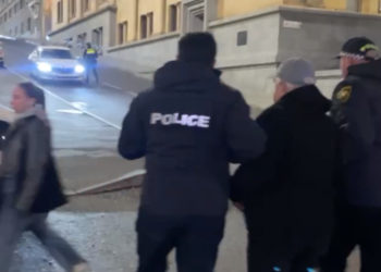 რუსთაველის გამზირზე ვაჟა ბერიშვილი დააკავეს