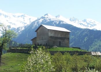 “მიწა მხოლოდ ეკონომიკური რესურსი არ არის – იგი ჩვენი წინაპრების სულიერი მემკვიდრეობა, ისტორიული სიწმინდე და მომავალ თაობათა სასიცოცხლო საფუძველია” – მესტიის და ზემო სვანეთის ეპარქია Eagle Hills-ის პროექტზე