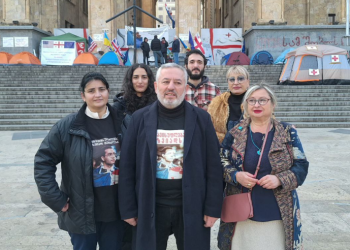“გამოდით გარეთ, დაგვიდექით გვერდით” – პროევროპულ აქციებზე დაკავებული პირების ოჯახის წევრები მიმართვას ავრცელებენ