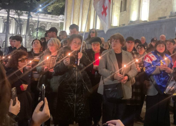 უწყვეტი პროტესტის 351-ე დღე – რა ხდება რუსთაველის გამზირზე