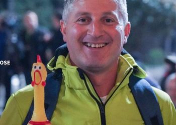 პოლიცია ადასტურებს, რომ მომიტინგე ჭყვიტინა სათამაშოს გამო დააკავეს