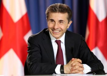 “ვის ამზადებს კრემლი “ბიძინა 2-ის” კანდიდატად?” – არმაზ ახვლედიანის მოსაზრება