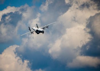 რუსეთში „ან-22“ ტიპის თვითმფრინავი ჩამოვარდა