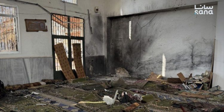 სირიაში, მეჩეთში აფეთქების შედეგად, სულ მცირე, 8 ადამიანი დაიღუპა და 18 დაშავდა