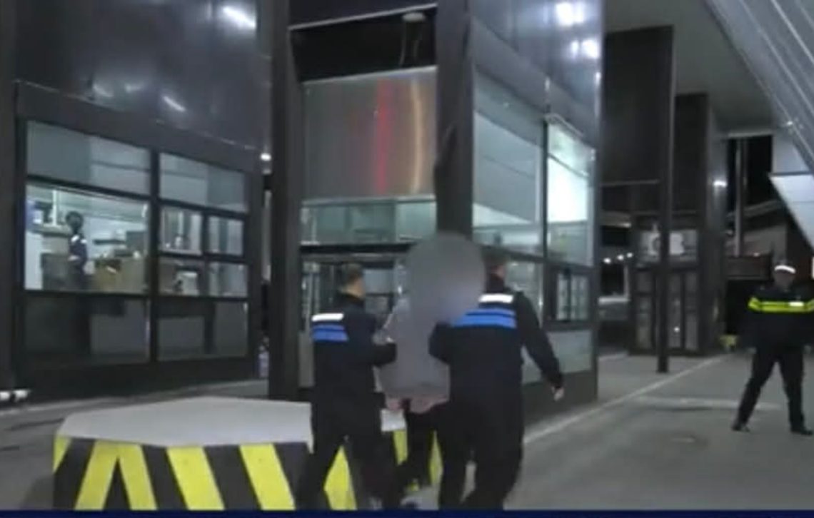 მიგრაციის დეპარტამენტის თანამშრომლებმა უცხო ქვეყნის 44 მოქალაქე საქართველოდან გააძევეს