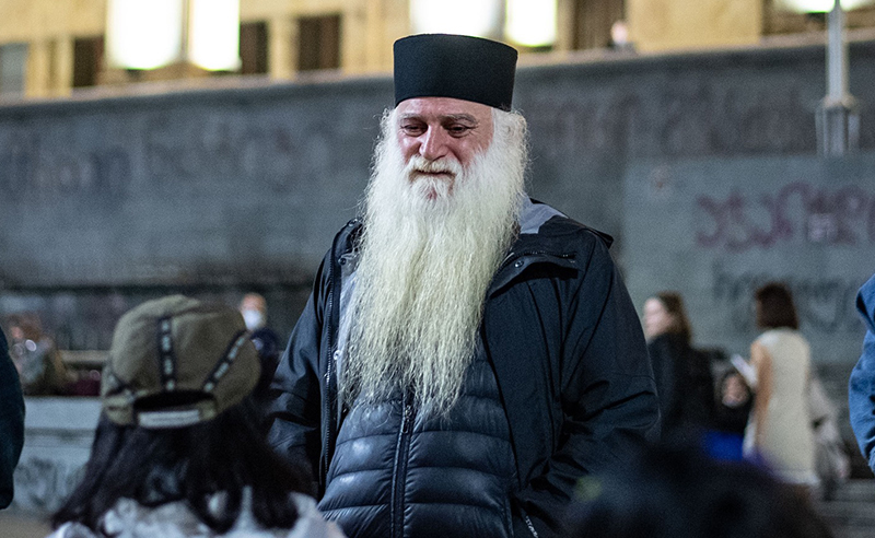 არქიმანდრიტი დოროთე რუსთაველზე პარაკლისს ყოველდღე აღავლენს