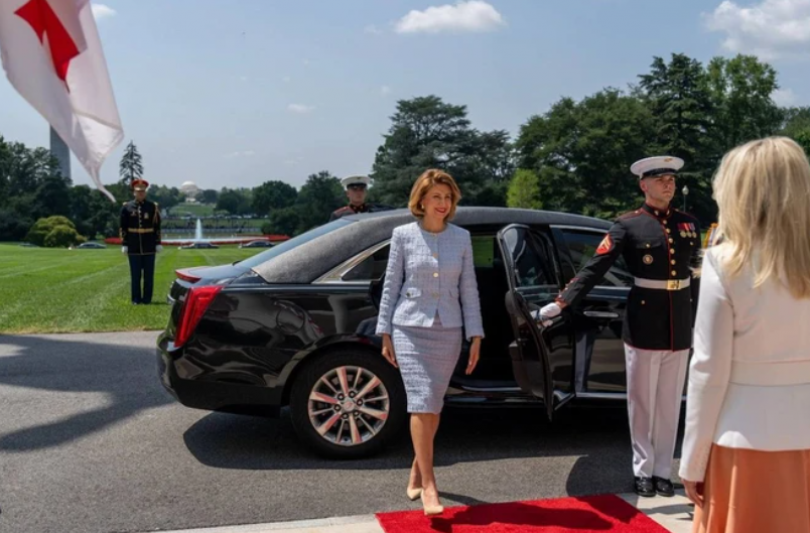 ელჩ ტალიაშვილის ქმარი სანქცირებულ რუს ბიზნესმენებს იურიდიულ დახმარებას უწევს – OC Media