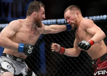 მერაბ დვალიშვილმა ჩემპიონის ქამარი დათმო – მსაჯებმა გამარჯვება პიოტრ იანს მიაკუთვნეს