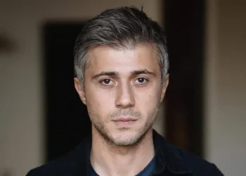 “უღირსობის და ბოროტების დაკანონება უნდათ  დღეს” – კახა კინწურაშვილი