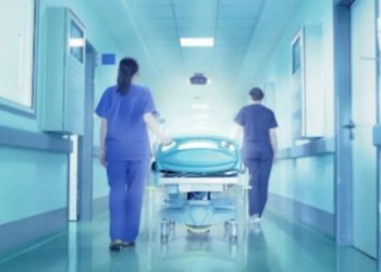 “ბავშვი მარტო იყო მანქანაში, კარი გააღო და გზაზე გადავიდა… დედის განწირული კივილი გავიგონე…”-  3 წლის ბავშვი ავარიაში მოყვა