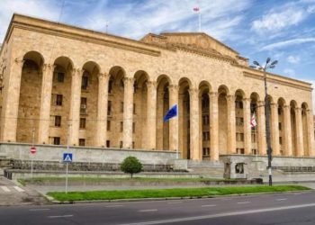 “სამინისტროების შენობები, რომელთა ოფისიც არსენალის მთაზე გადავა, შესაძლოა გაიყიდოს” – ირაკლი კობახიძე