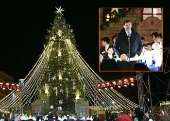 კახა კალაძემ რესპუბლიკის მოედანზე ნაძვის ხე საზეიმოდ აანთო